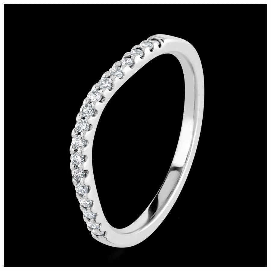9ct White Gold  17dia Clw Set Crved