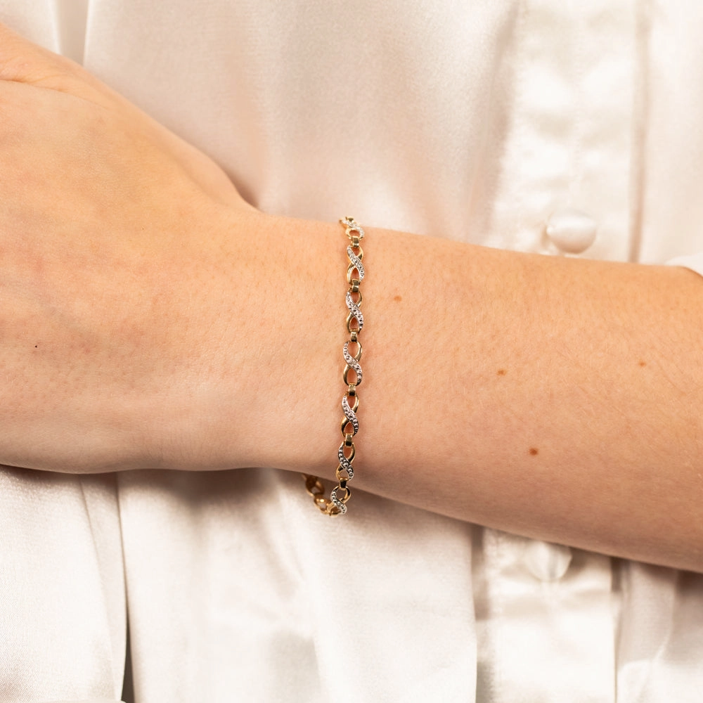 9ct Yellow Gold Diamond Infinity Bracelet with 6 Round Diamonds