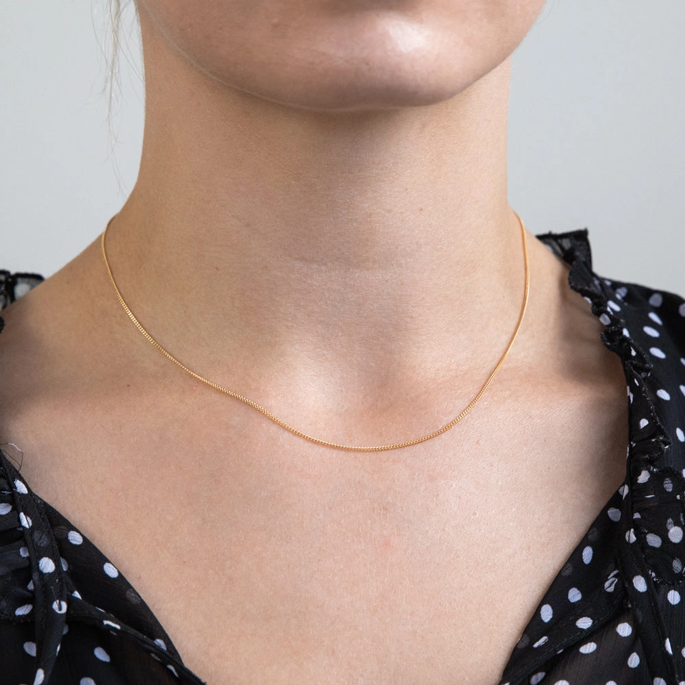 9ct Yellow Solid Gold 30 Gauge Curb 40cm Chain