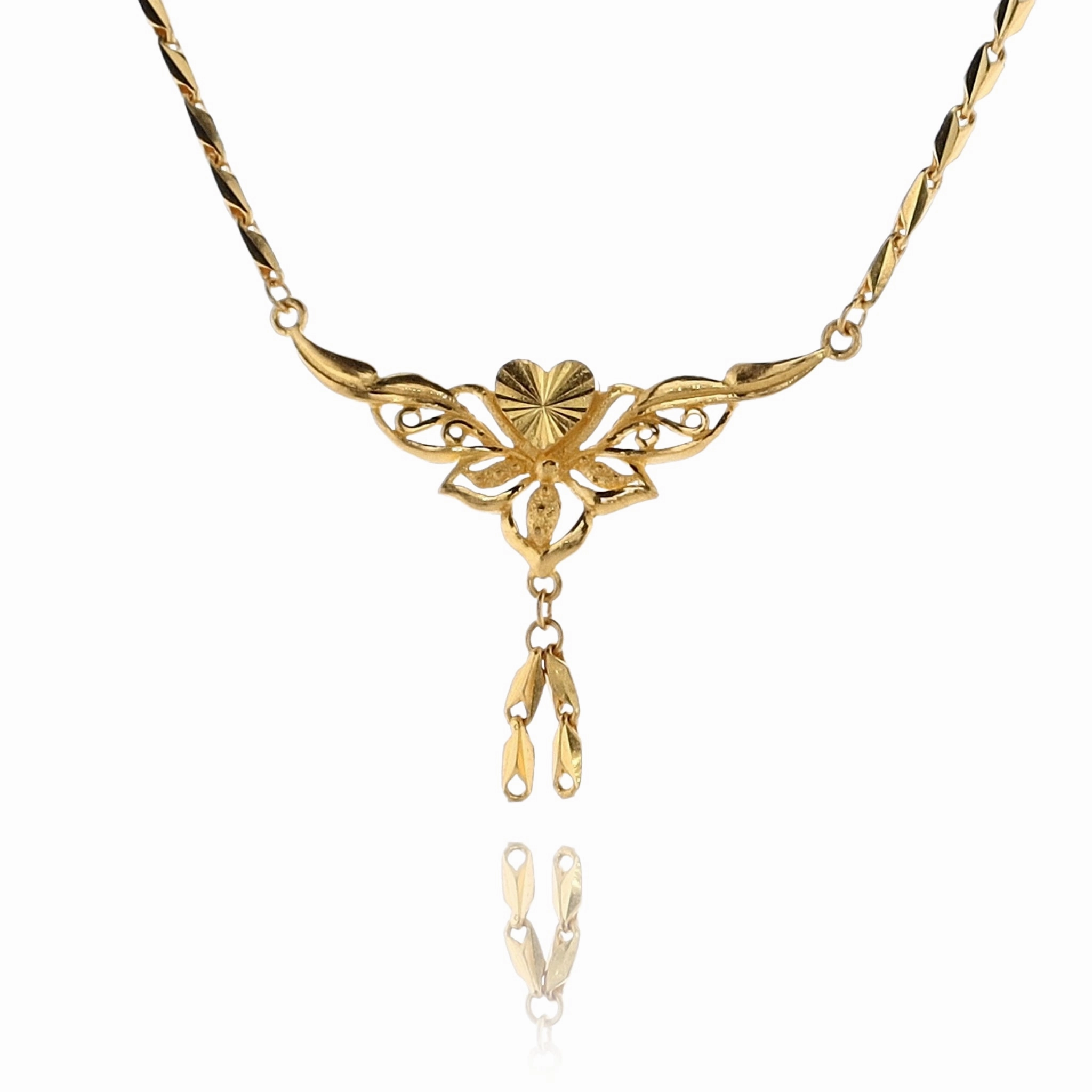 Estate 24 Karat Yellow Gold Diamond Cut Heart and Filigree Dangle Design Rectangular Link Necklace