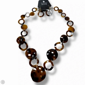 Necklace & earrings Set By Clothes Mentor, Size: 02 Piece Set
