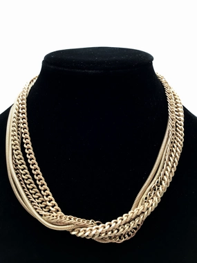 Necklace By Clothes Mentor