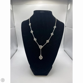Necklace Chain By Avon, Size: 1