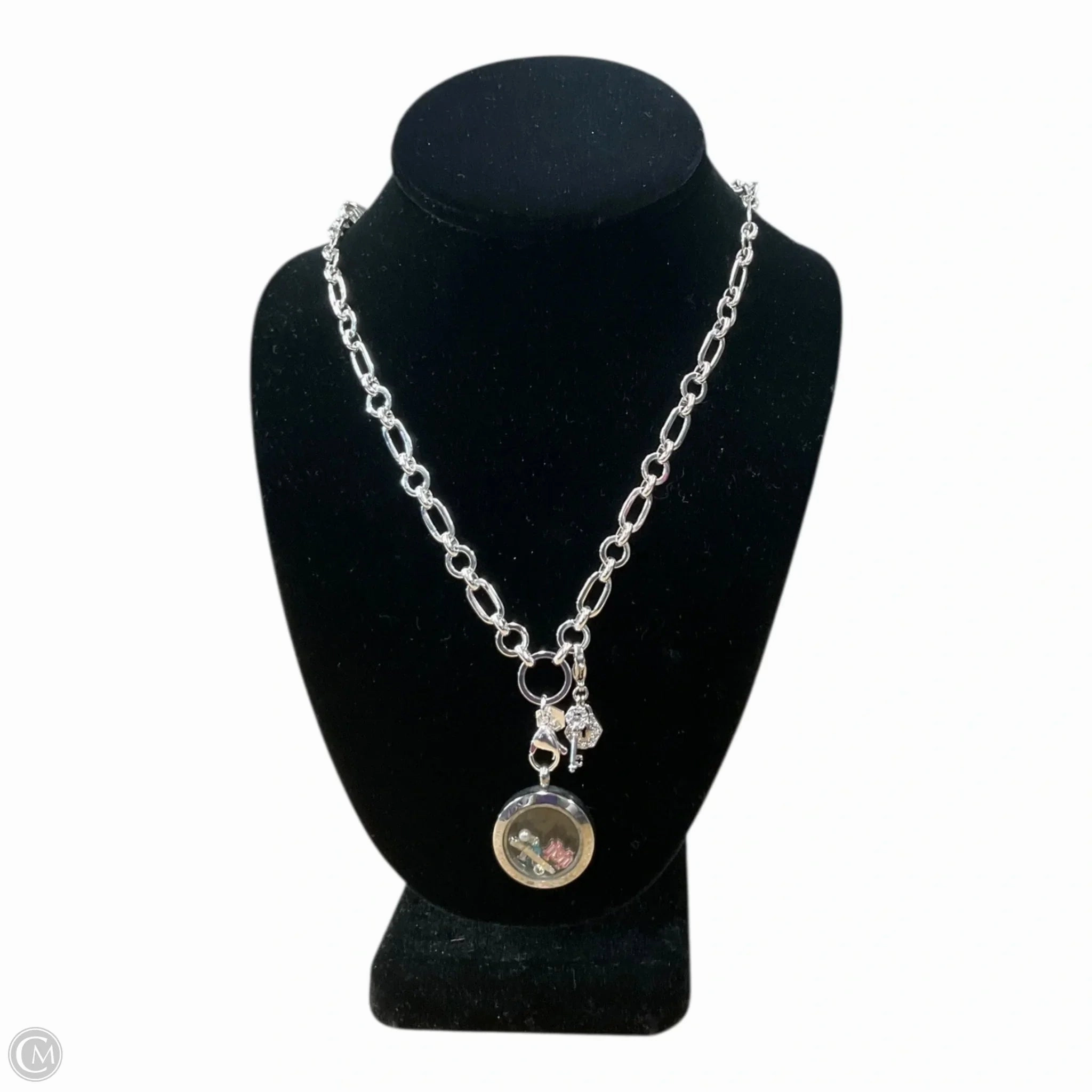 Necklace Charm By Clothes Mentor