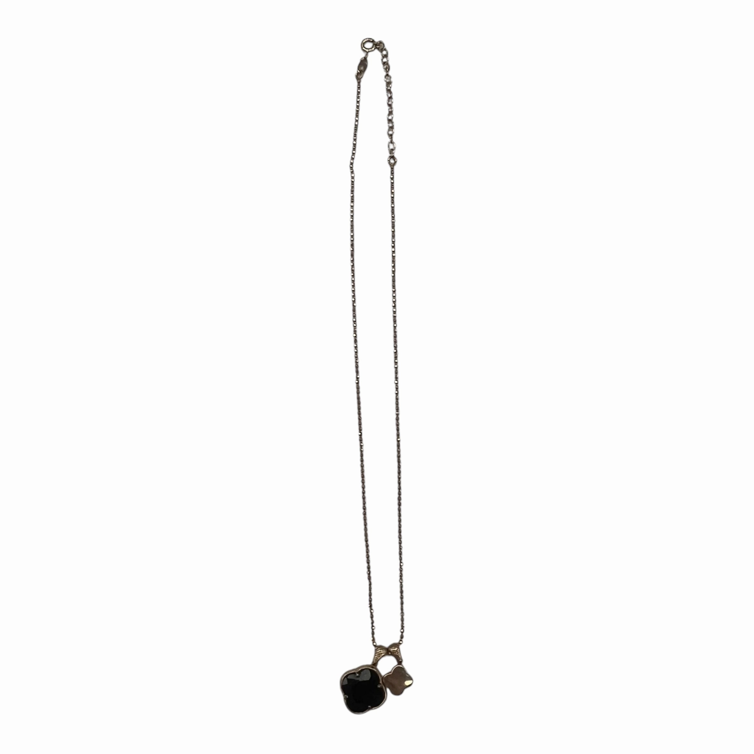 Necklace Charm By Clothes Mentor In Black & Gold