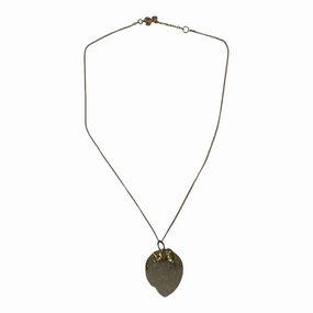 Necklace Charm By Clothes Mentor In Gold