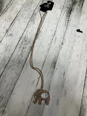 Necklace Charm By Clothes Mentor