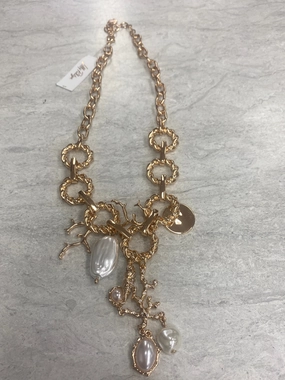 Necklace Designer By Lilly Pulitzer
