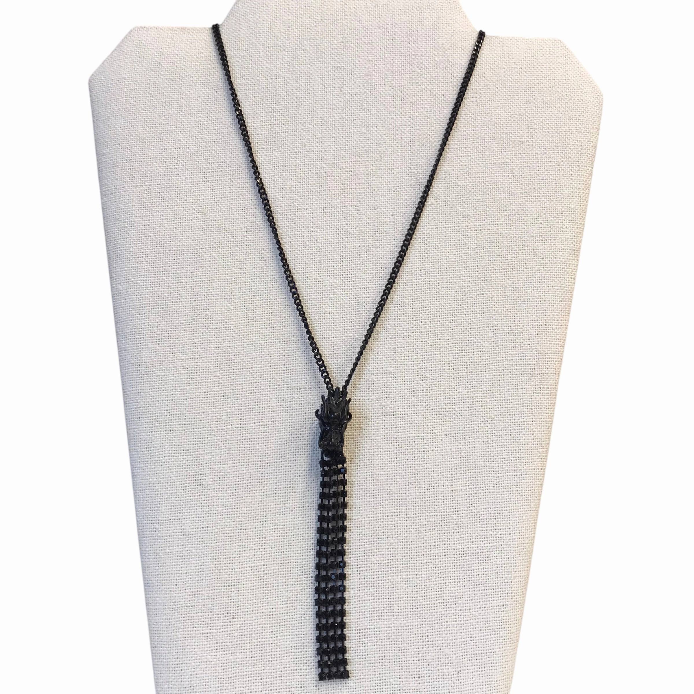 Necklace Designer By Vera Wang In Black