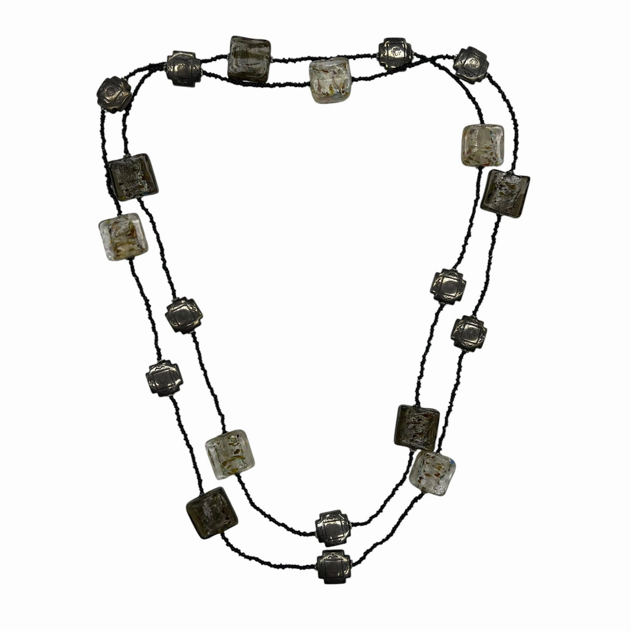 Necklace Lariat & Y-Drop By Clothes Mentor In Black & Silver