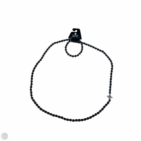 Necklace Layered By Clothes Mentor