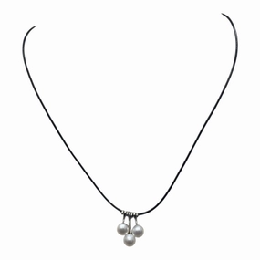 Necklace Other  In Black & White