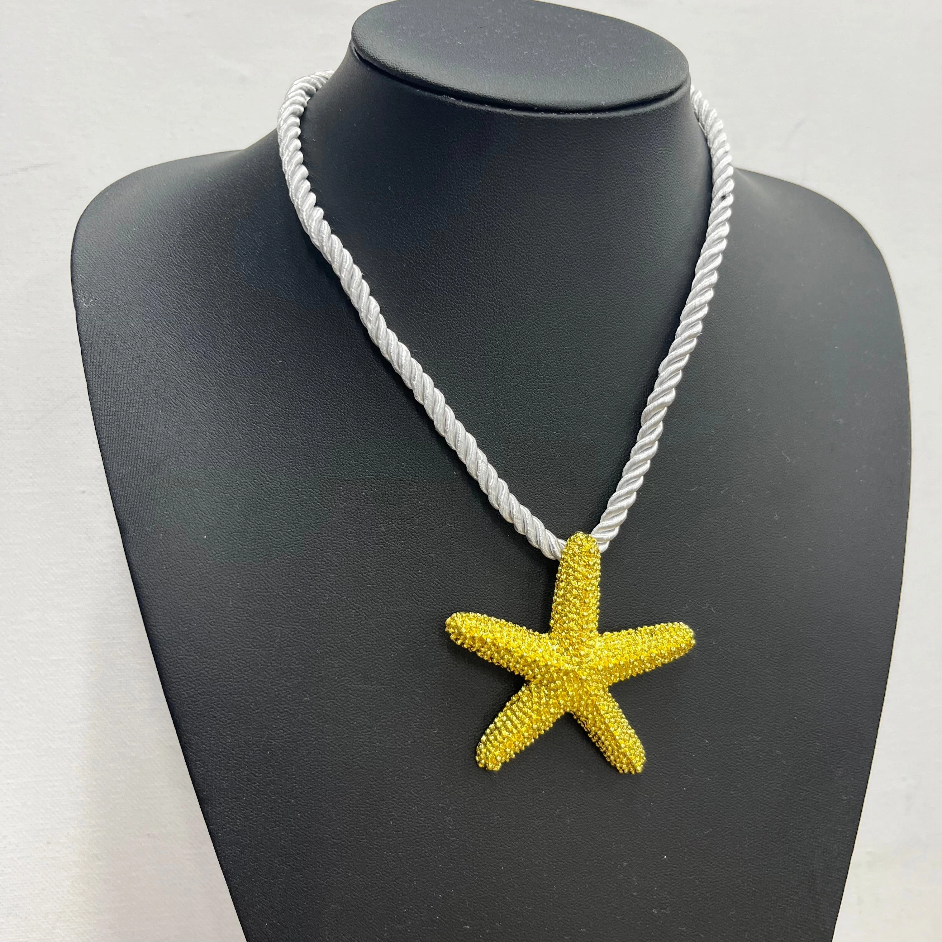 Necklace Pendant By Clothes Mentor