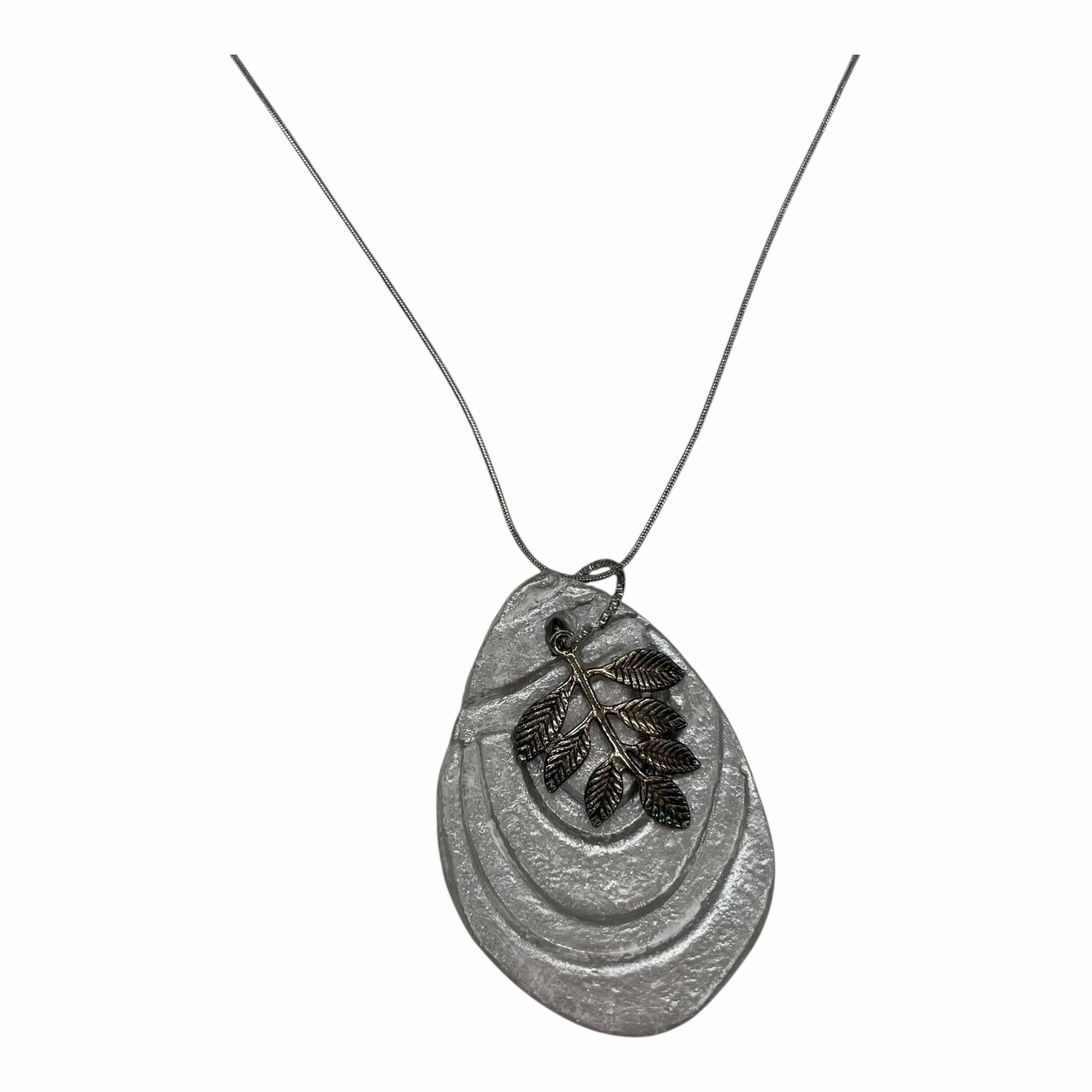 Necklace Pendant By Clothes Mentor In Silver