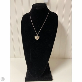 Necklace Pendant By Clothes Mentor, Size: 1