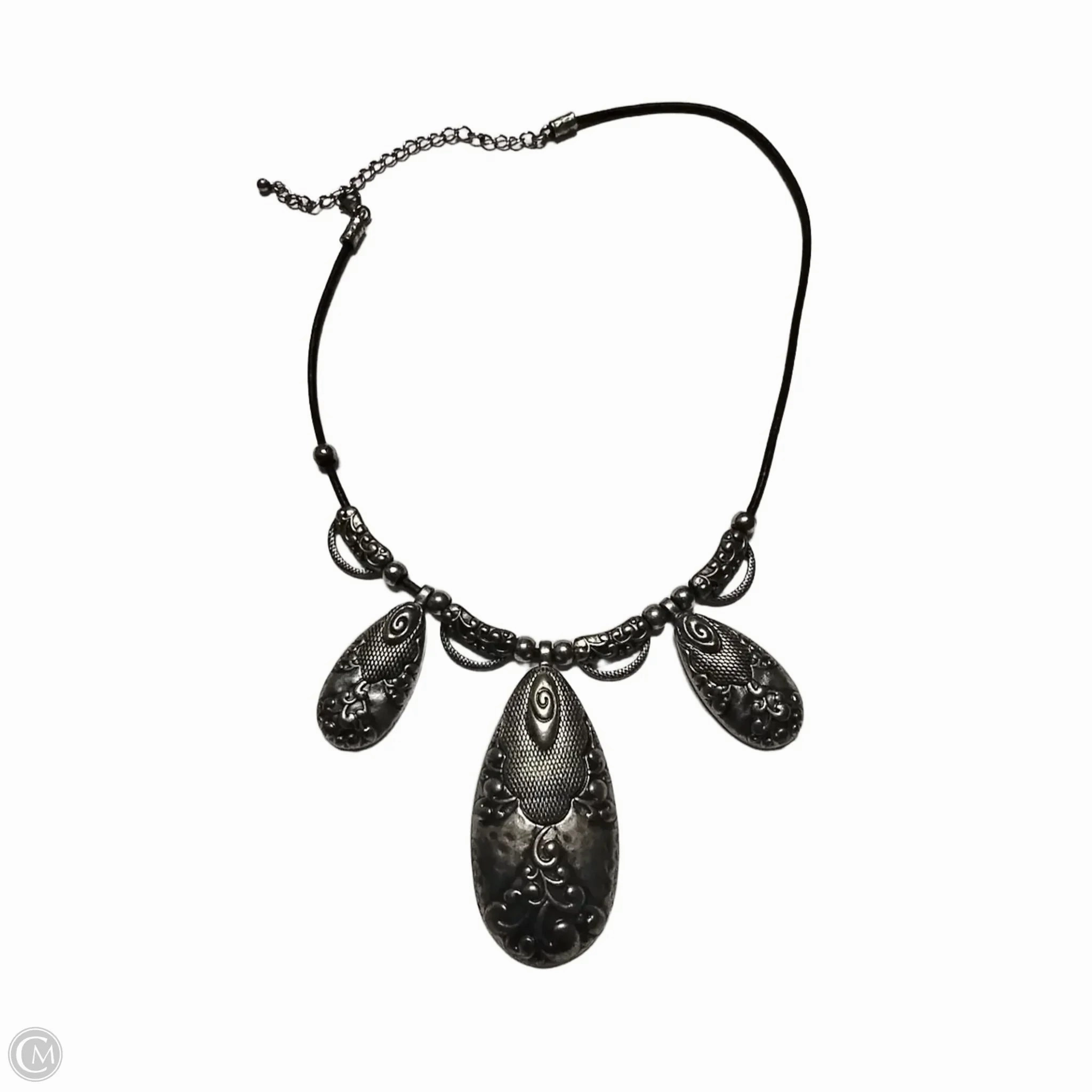Necklace Pendant By Clothes Mentor, Size: 1