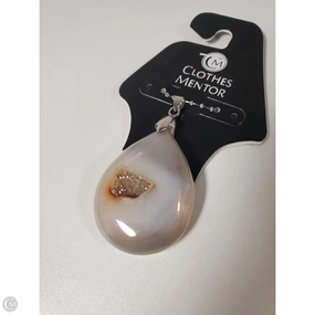 Necklace Pendant By Clothes Mentor