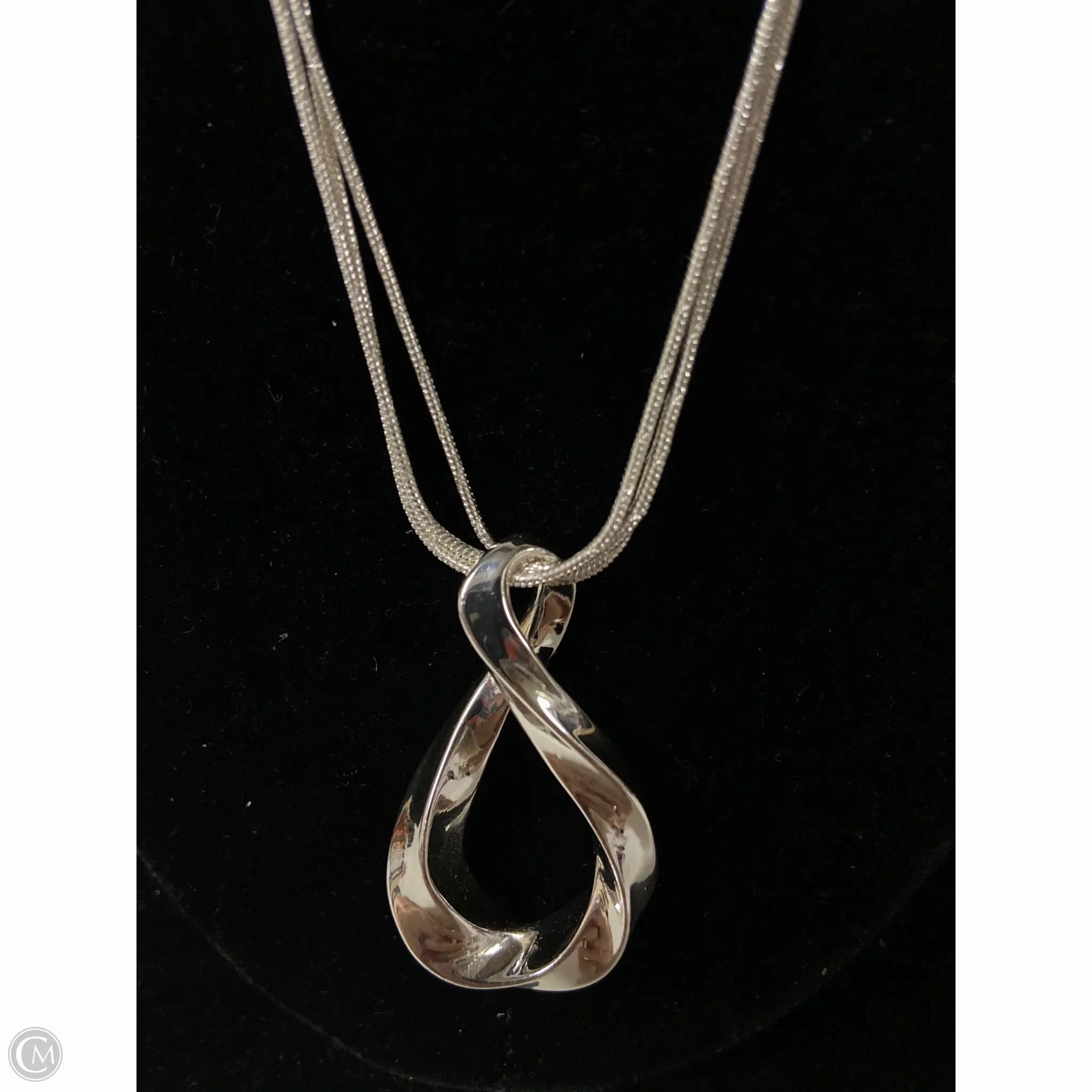 Necklace Pendant By Napier, Size: 1