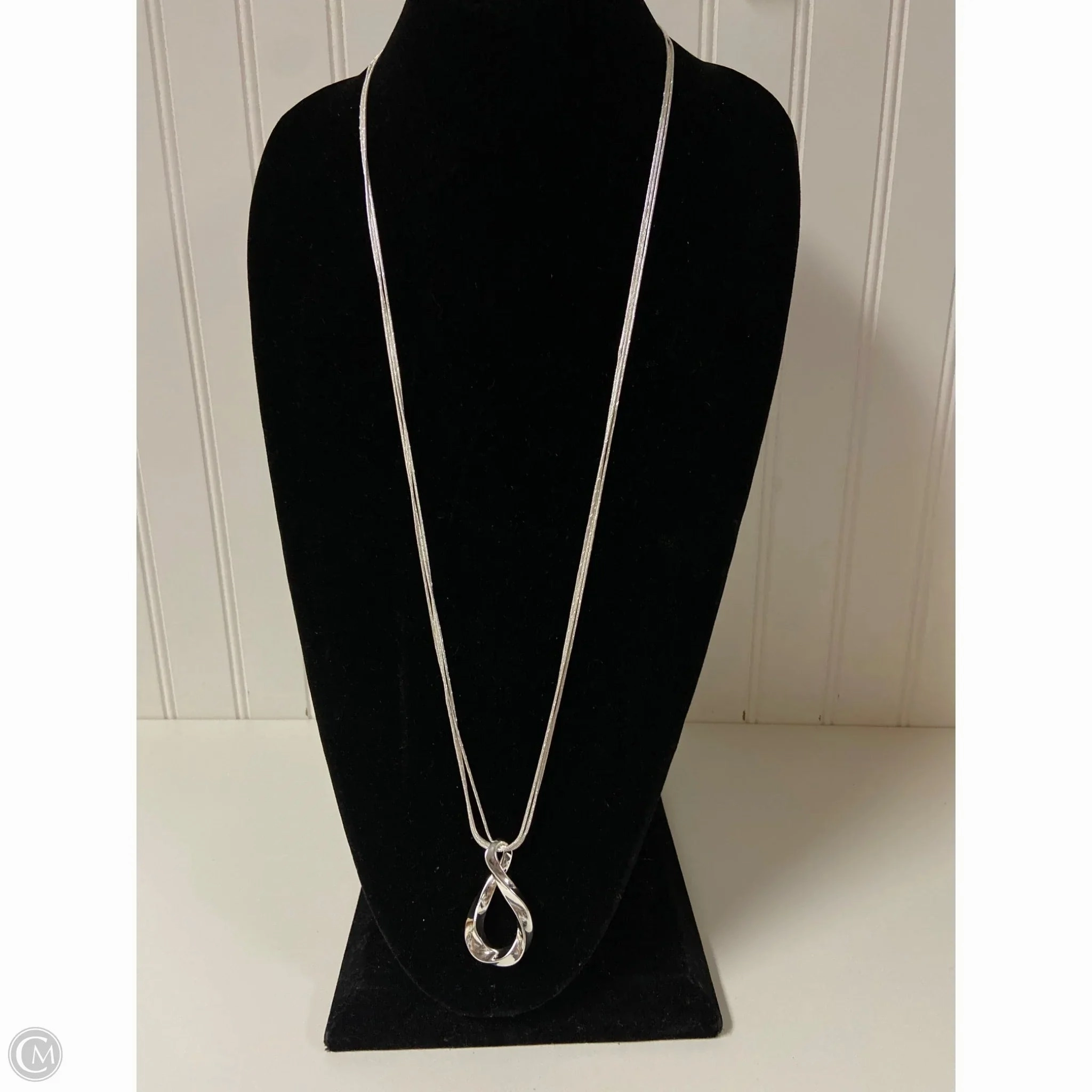 Necklace Pendant By Napier, Size: 1