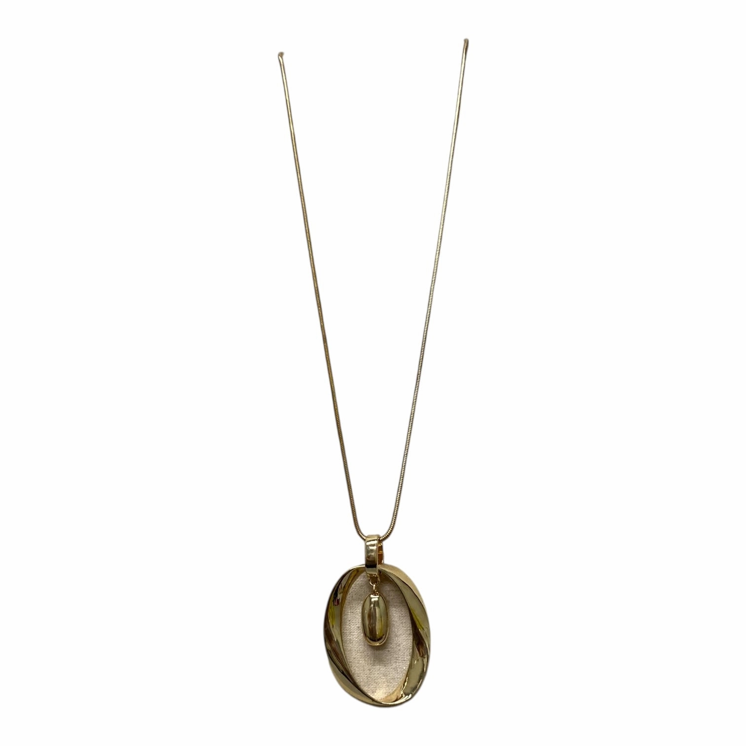 Necklace Pendant  In Gold