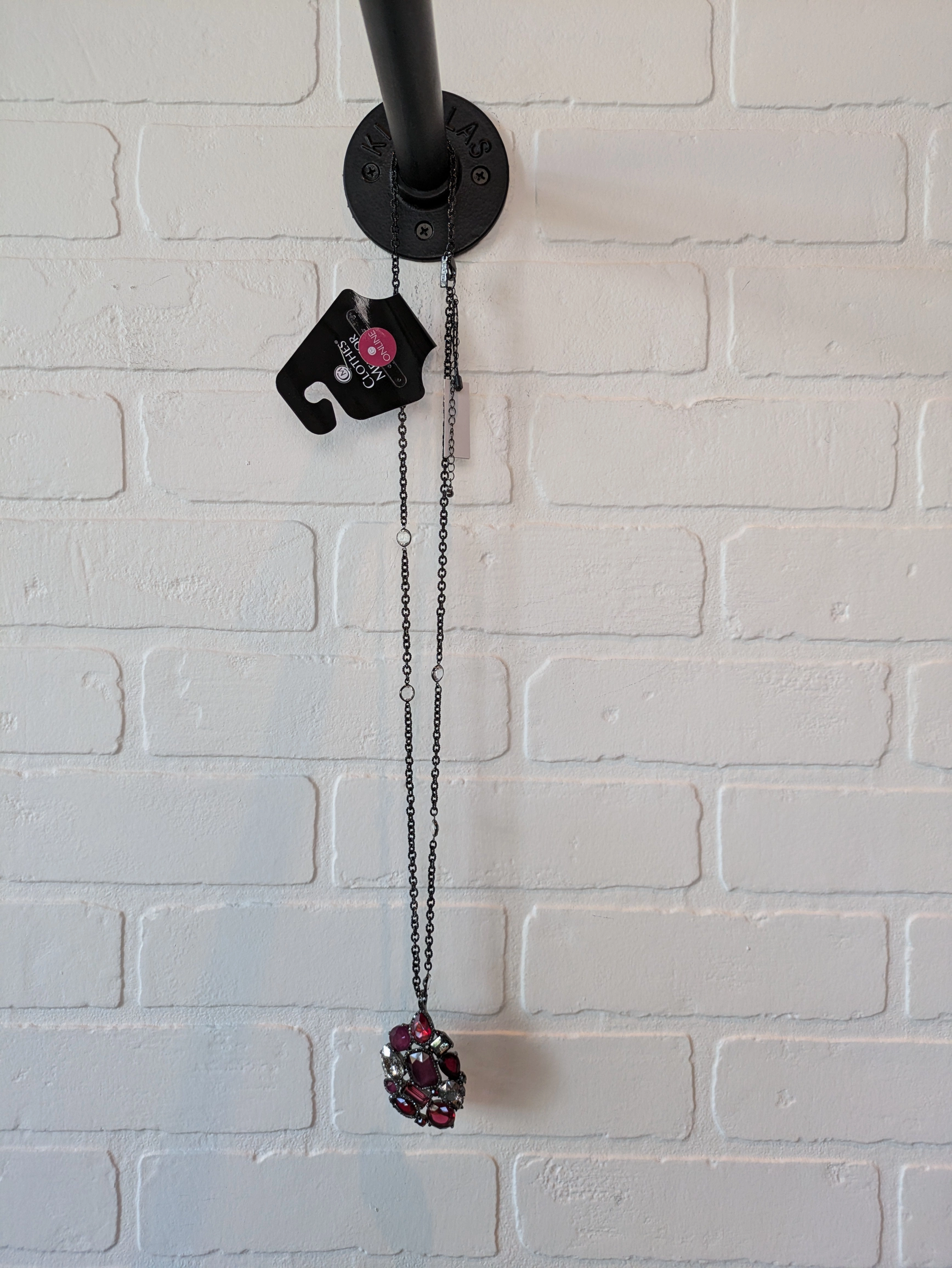 Necklace Pendant White House Black Market