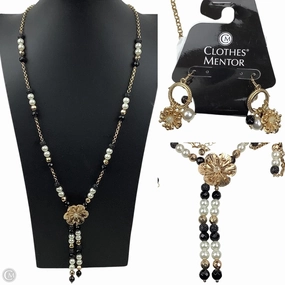 Necklace Set By Cato