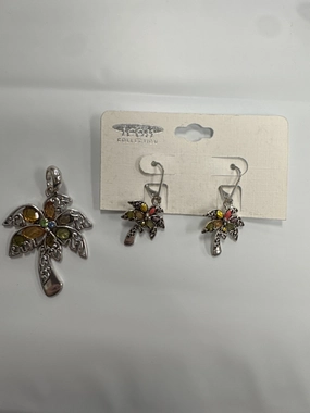 Necklace Set By Clothes Mentor