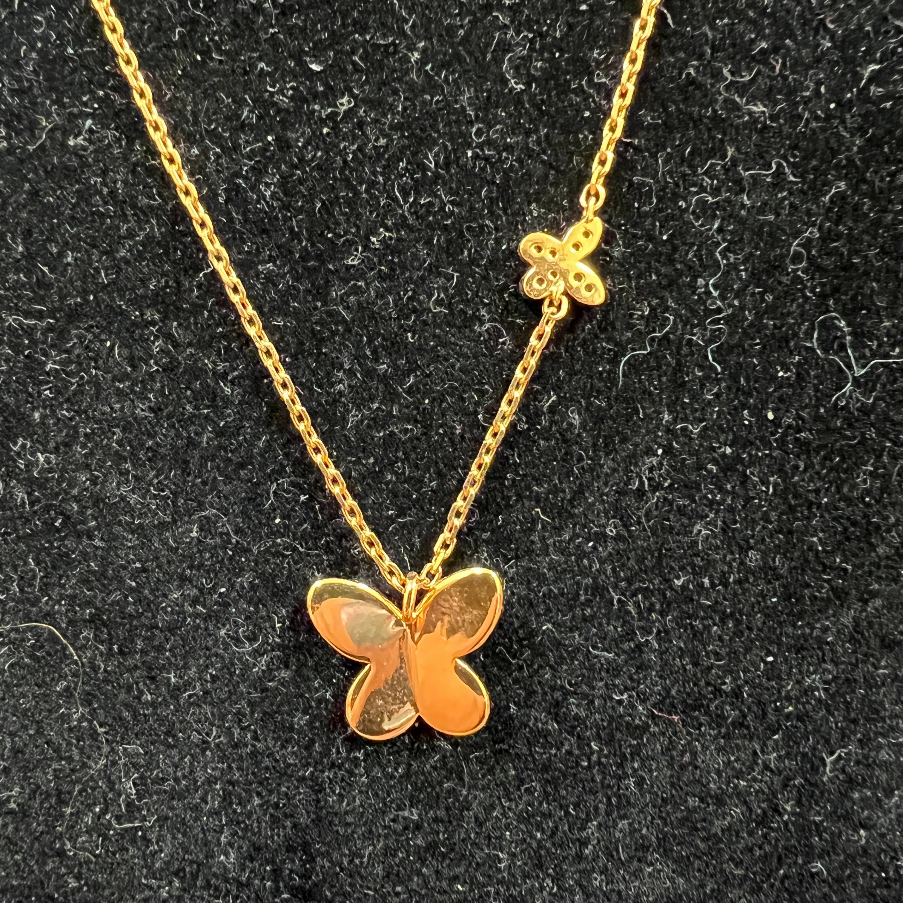 Necklace Set By Cme In Gold