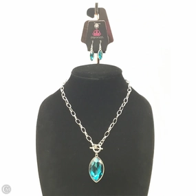 Necklace Set By Paparazzi, Size: 02 Piece Set