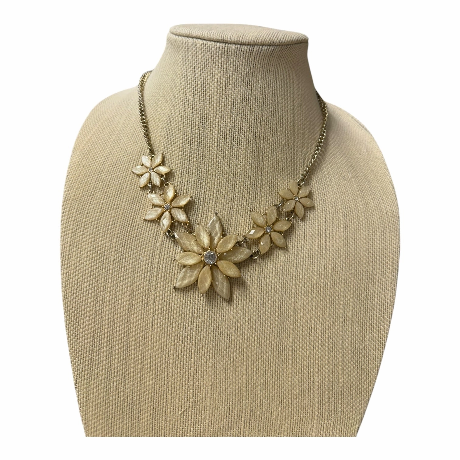Necklace Statement In Ivory